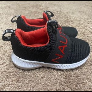 Nautica tennis shoes